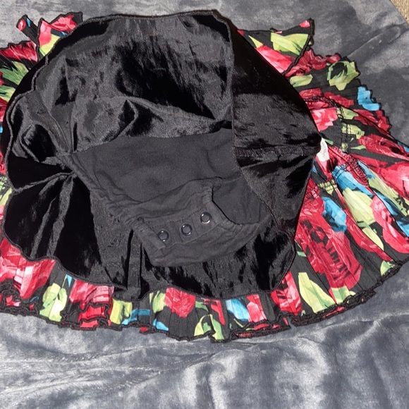 Beautiful baby skirt - Picture 3 of 4